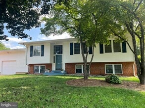 Building Photo - 4813 Twinbrook Rd