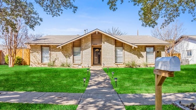 Building Photo - 5001 Overdowns Dr