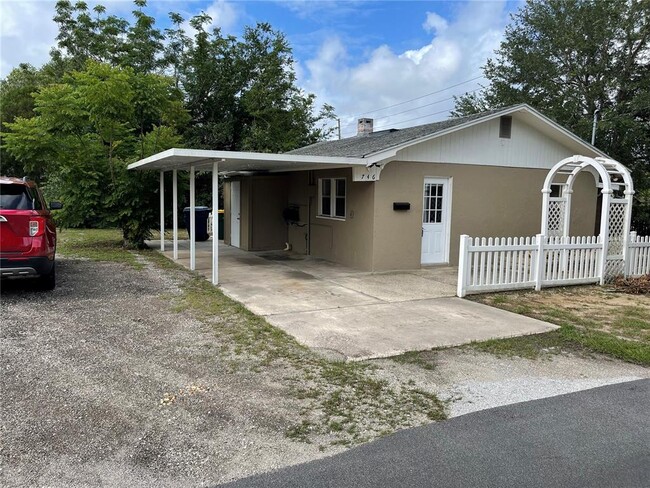 Building Photo - 746 Dora Ave