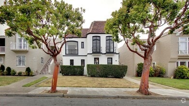 Building Photo - 3070 24th Ave