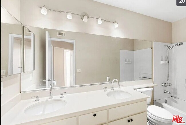 Foto del edificio - 39851 Ranchwood Dr