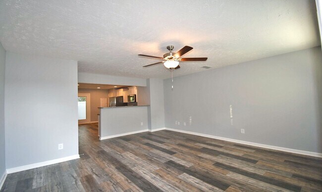 Building Photo - Wonderful 2BR/2.5BA Mboro townhome- 1 mile...