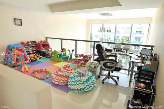 Building Photo - 3 br, 3 bath Condo - 6000 Collins Ave # 5422