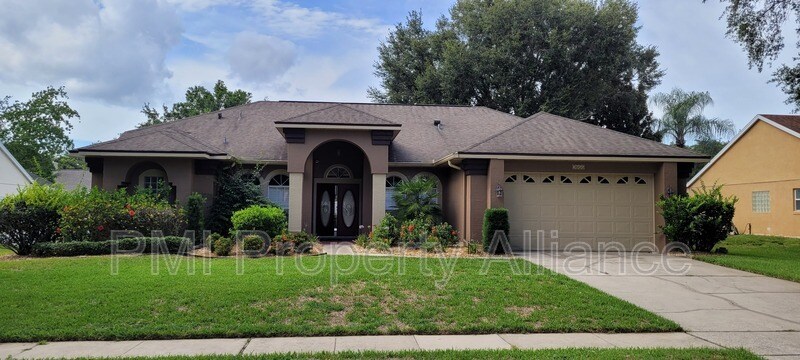 Primary Photo - 7615 Lindenhurst Dr