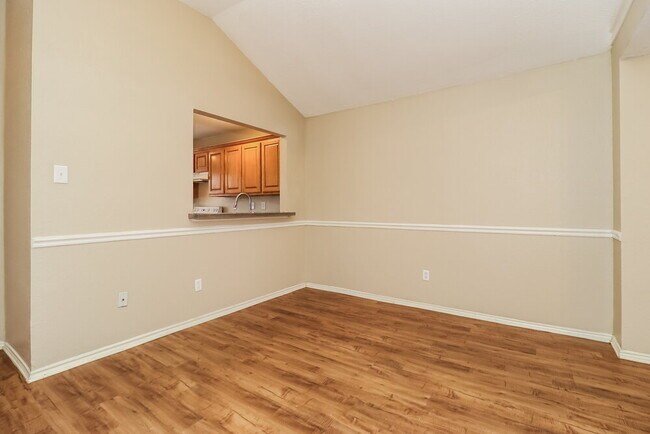 Foto del edificio - 5927 Rock Meadow Trail