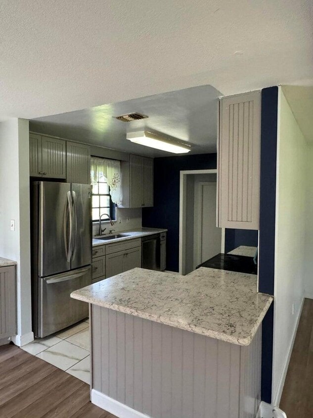 Foto principal - 13529 42nd Rd N