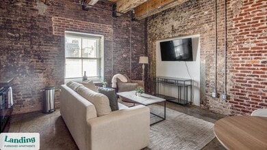 Building Photo - 99 S Front St