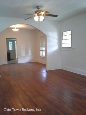 Building Photo - 803 E Amelia St