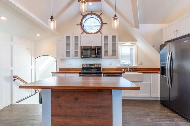 Foto del edificio - 140 Precita Ave