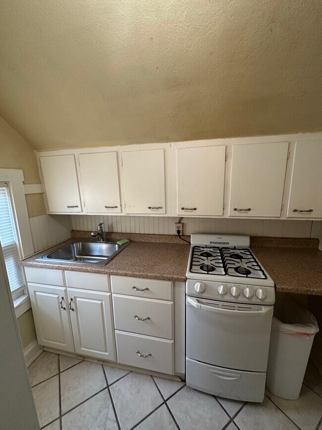 Cocina - 4227 Greenwood Pl