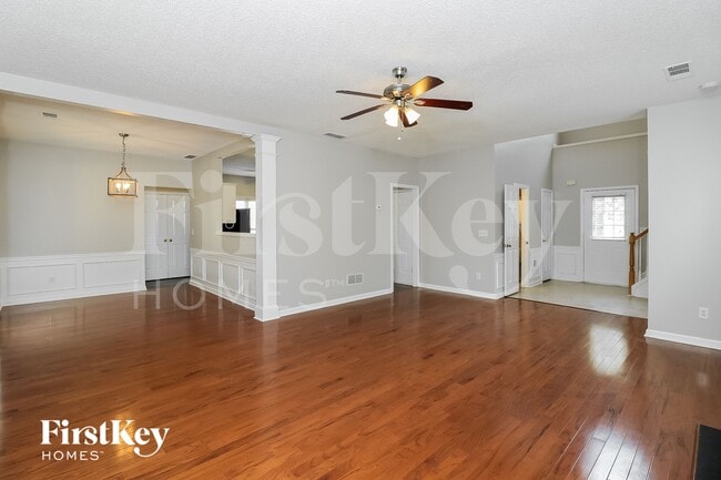 Foto del edificio - 4143 Glenaire Way NW