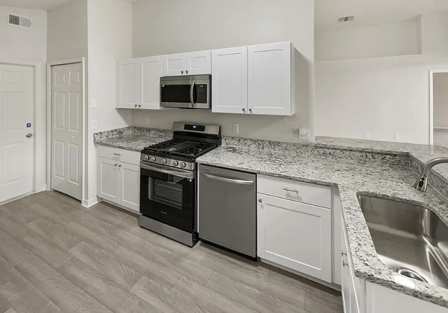 Building Photo - 12452 Castlemain Trail