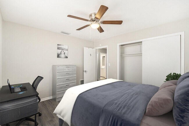 Foto del edificio - 1346 Byron Dr