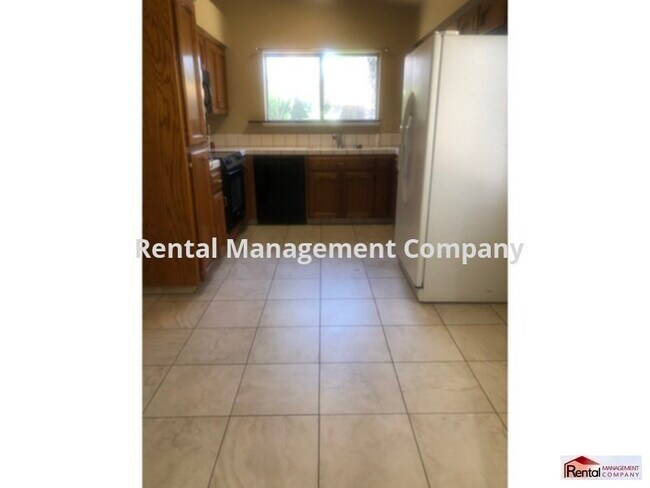 Foto del edificio - Great Home, beach entry pool, quiet neighborhood