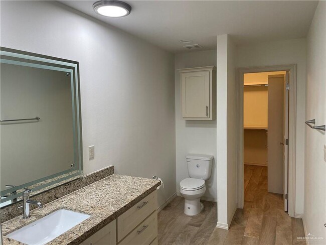 Foto del edificio - 8 Sunset Dr