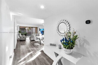 Building Photo - 20841 San Simeon Way