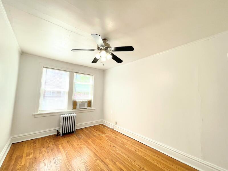 Primary Photo - 6655 Berthold Ave