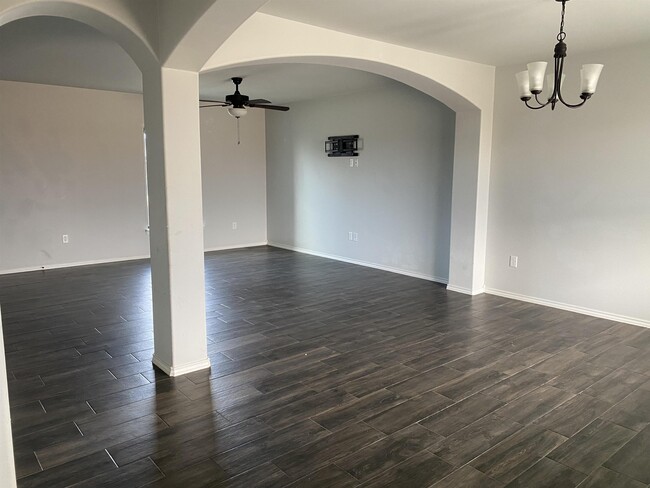 Foto del edificio - 1535 Port Texas Dr