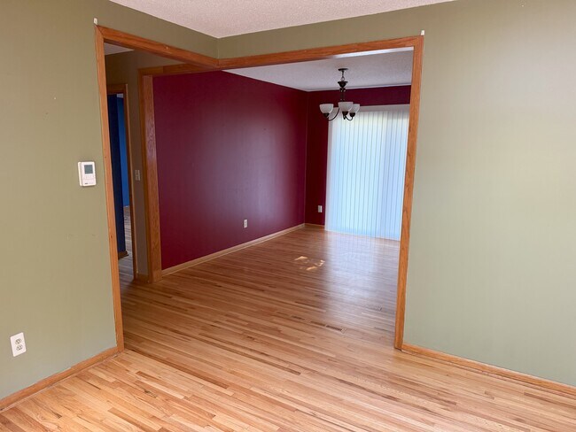 Foto del edificio - 2326 15th Ave NW