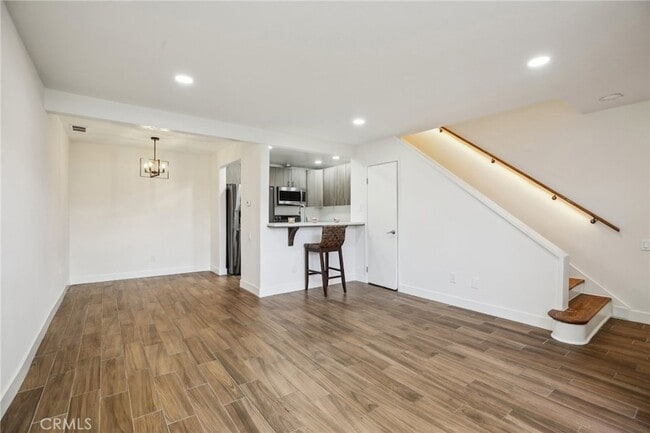 Building Photo - 25761 Le Parc