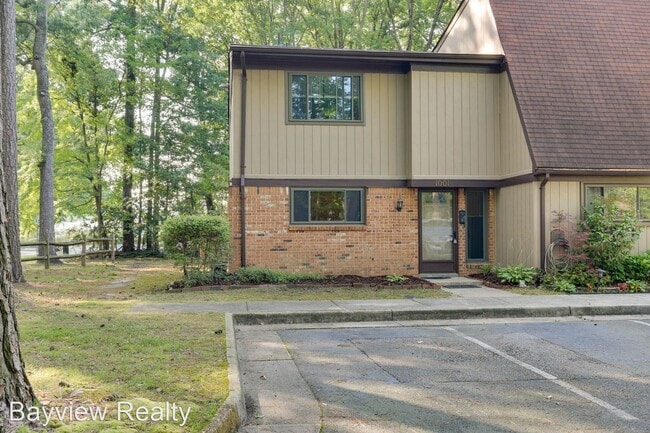 Building Photo - 3 br, 2.5 bath House - 1001 Willow Green