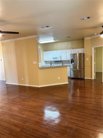 Building Photo - 1824 Evergreen Ct
