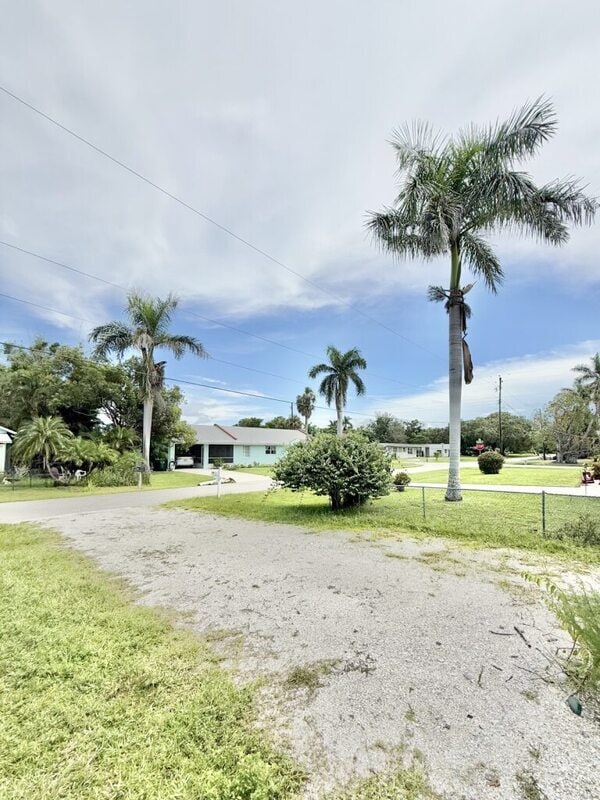 Building Photo - 2125 Mark Ave