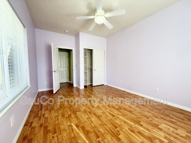 Foto del edificio - 2200 NE 14th Pl