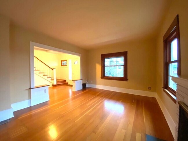 Foto del edificio - Beautiful 3-Bedroom Craftsman in Wallingford