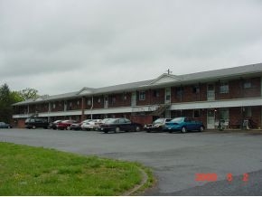 Primary Photo - Apartment Complex