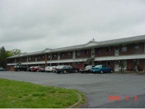 Building Photo - 111 Roseview Dr