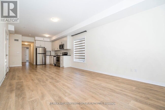 Building Photo - 212-2635 WILLIAM JACKSON DRIVE