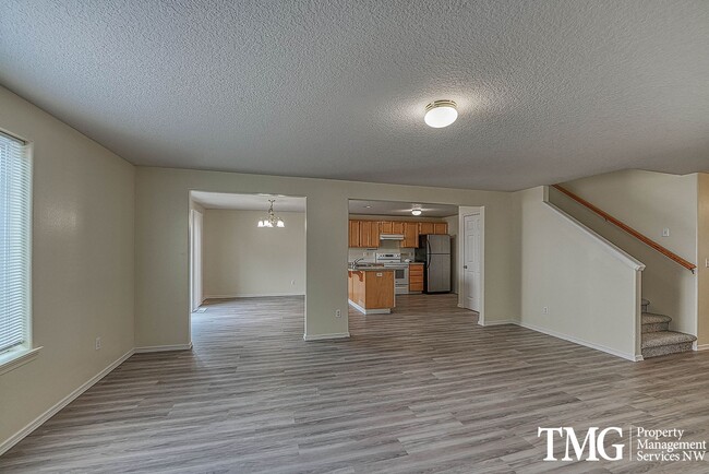 Photo - 15012 NE 68th Way House