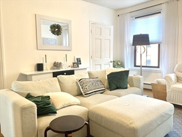 Foto del edificio - 263 Shawmut Ave
