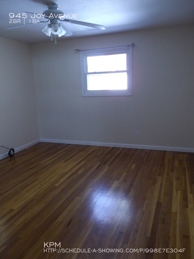 Foto del edificio - 945 Joy Ave