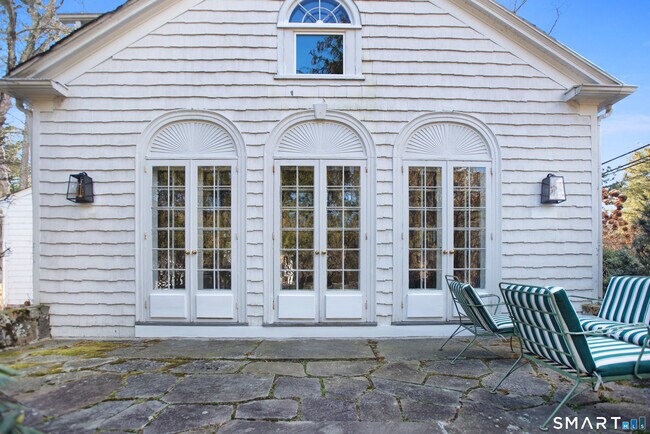 Building Photo - 1709 Newfield Ave
