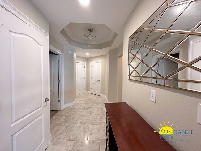 Foto del edificio - Stunning Waterfront 3 Bedroom Condo at Presidio Yacht Club!