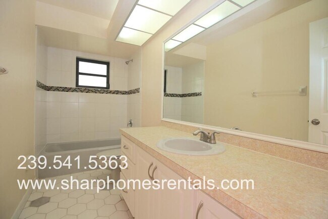 Foto del edificio - 7464 Pebble Beach Rd