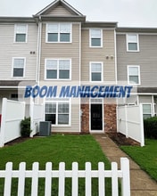 Building Photo - 331 Gilman Ln