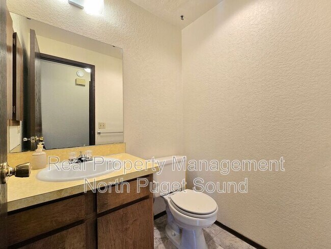 Foto del edificio - 1322 Maple St