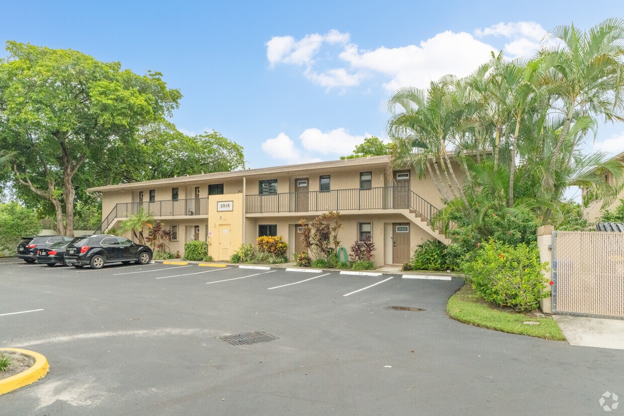 Primary - Middle River Homes Condominiums