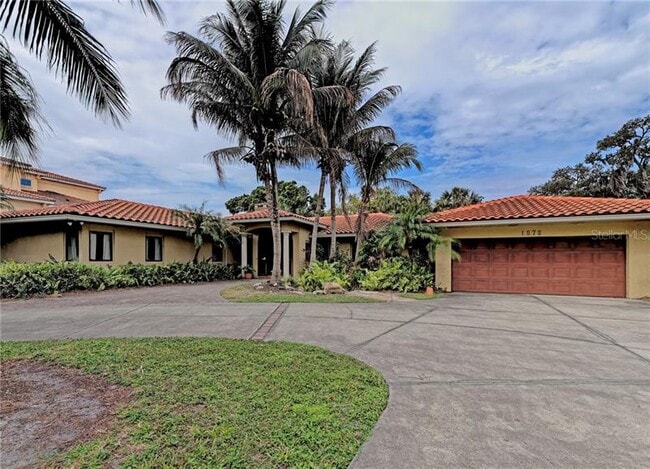 Building Photo - 1572 Harbor Dr