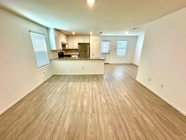 Building Photo - Charming 3-Bedroom, 2.5-Bath Home in the desirable Sage Meadows Community!