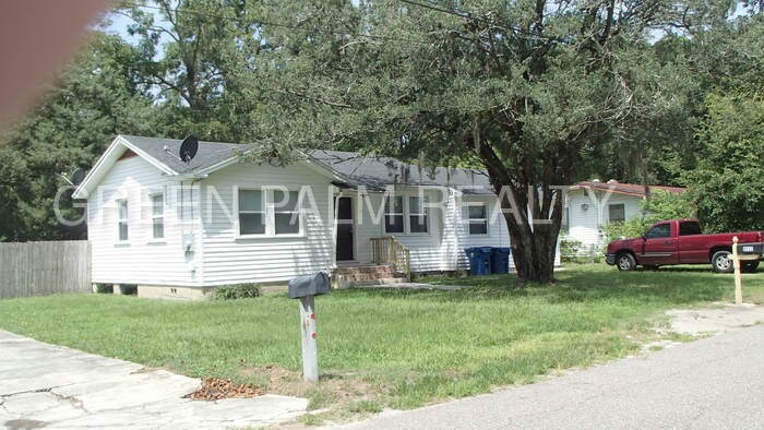 Primary Photo - 9032 5th Ave