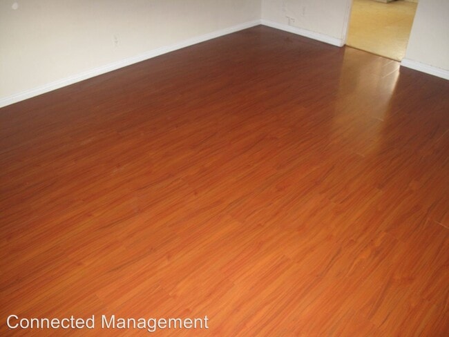 Building Photo - Studio, 1 bath Apartment - 13422 Camilla St