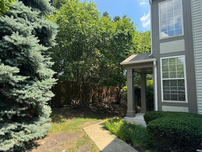 Building Photo - 3140 Ollerton Ave