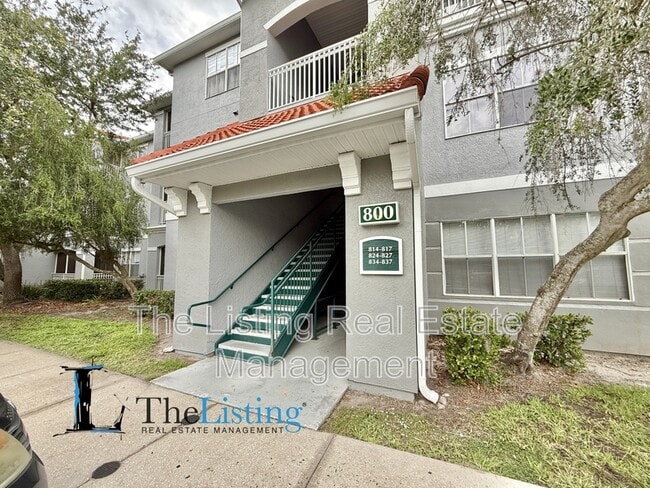 Building Photo - 18001 Richmond Pl Dr
