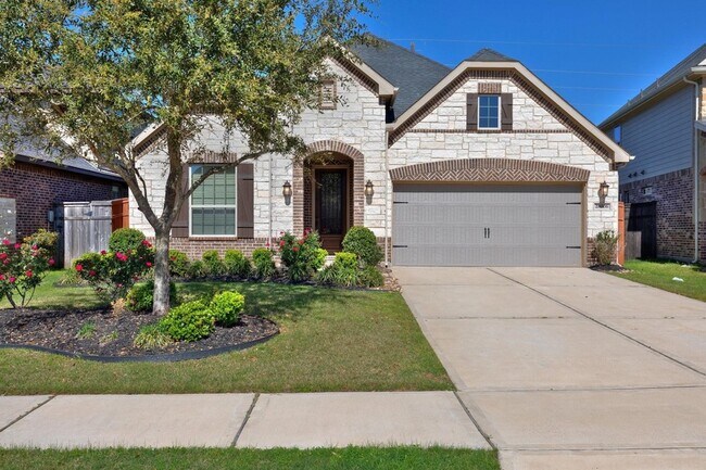 Building Photo - 28006 Laurel Garden Ln