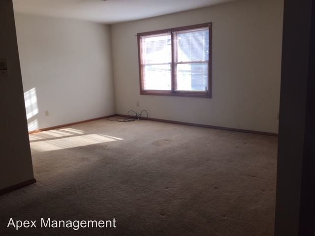 Building Photo - 45 E Raspberry St
