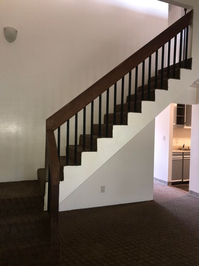 Foto del edificio - Garden Groves 3/2 $2200.00